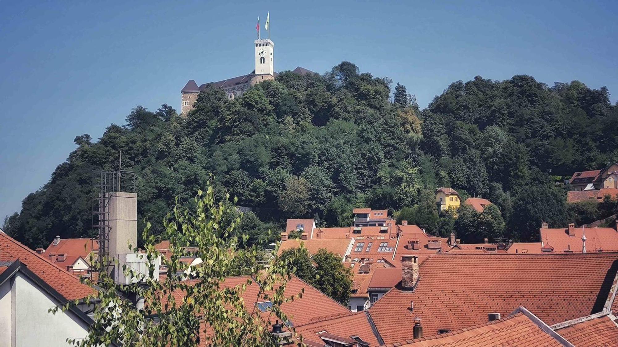 Penthouse View In Town Lejlighed Ljubljana Eksteriør billede
